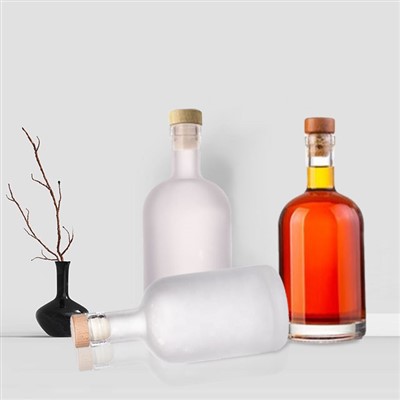 500 ml viskio stikliniai buteliai