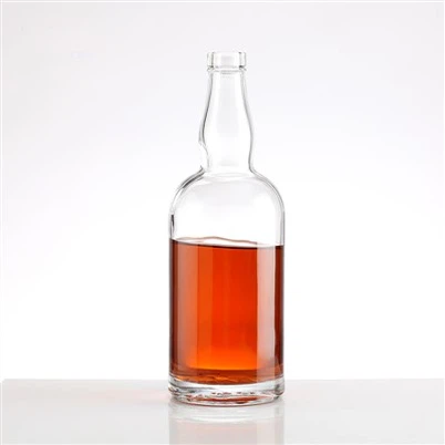 750 ml stiklinis butelis su kamštiniais dangteliais Vyno spiritinis gėrimas